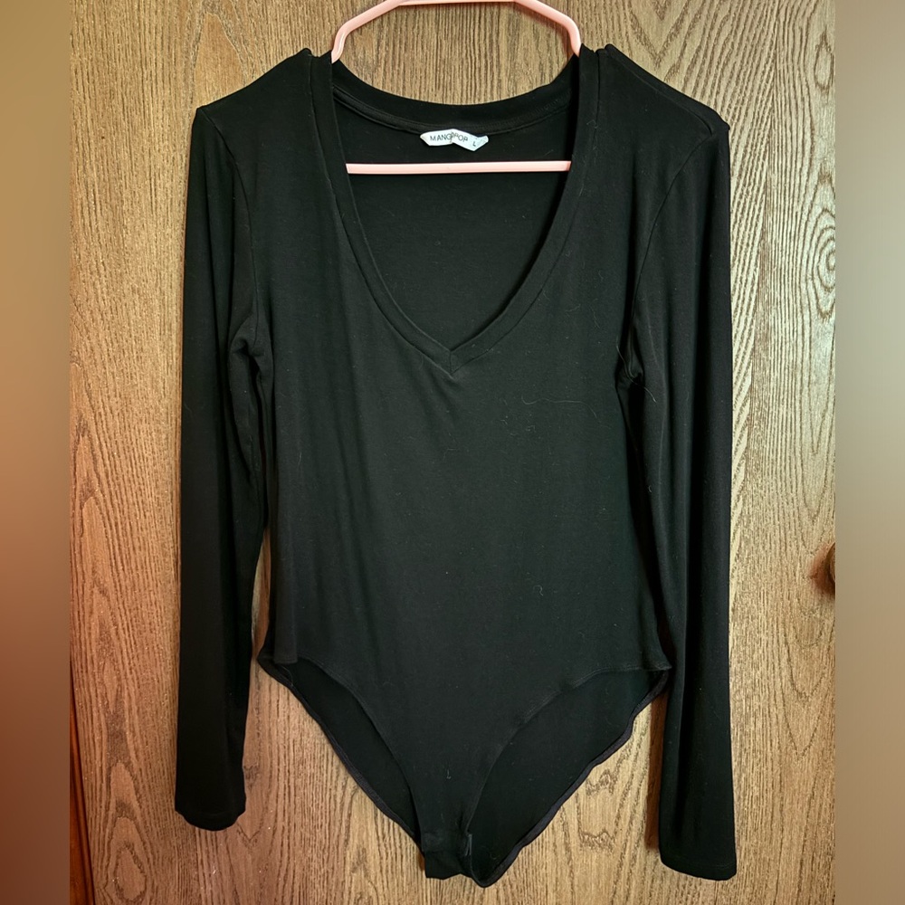 MUST GO BY 11/10!! Mangopop long sleeve deep v bodysuit